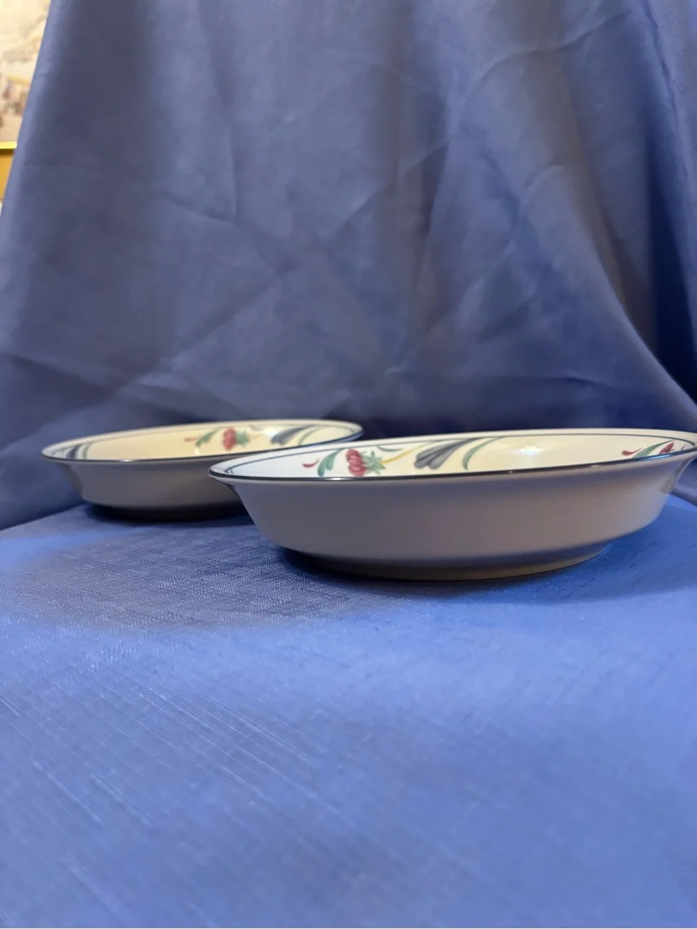 Lenox Poppies On Blue 7” Bowls - Set of 2